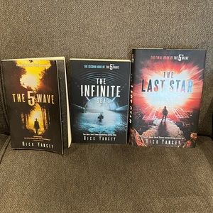 The Fifth Wave Series